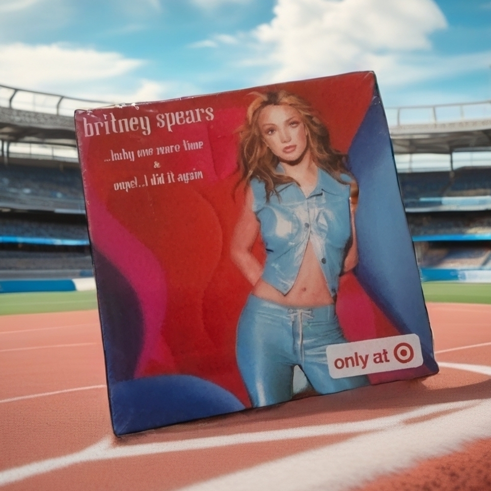 Target Exclusive Britney Spears Tiny Vinyl. - Red and Blue